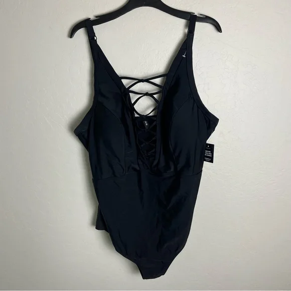 ❌SOLD Torrid Black Wireless Strappy Front One Piece Swimsuit 3X NWT 12074135 - Picture 4 of 12